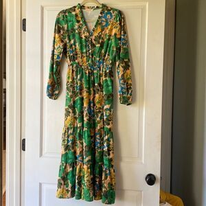Like New Beautiful Floral MIDI Dress